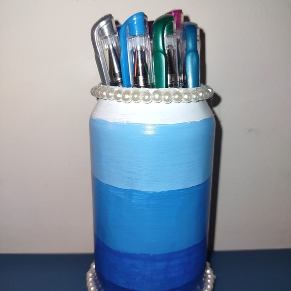 Vase/pen holder - Picture 1 of 2